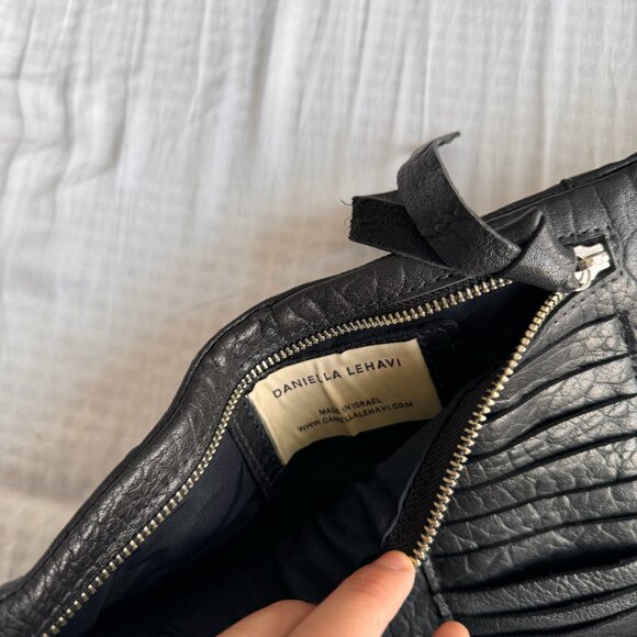 Daniela Lehavi GENUINE LEATHER Wallet - Picture 3 of 4